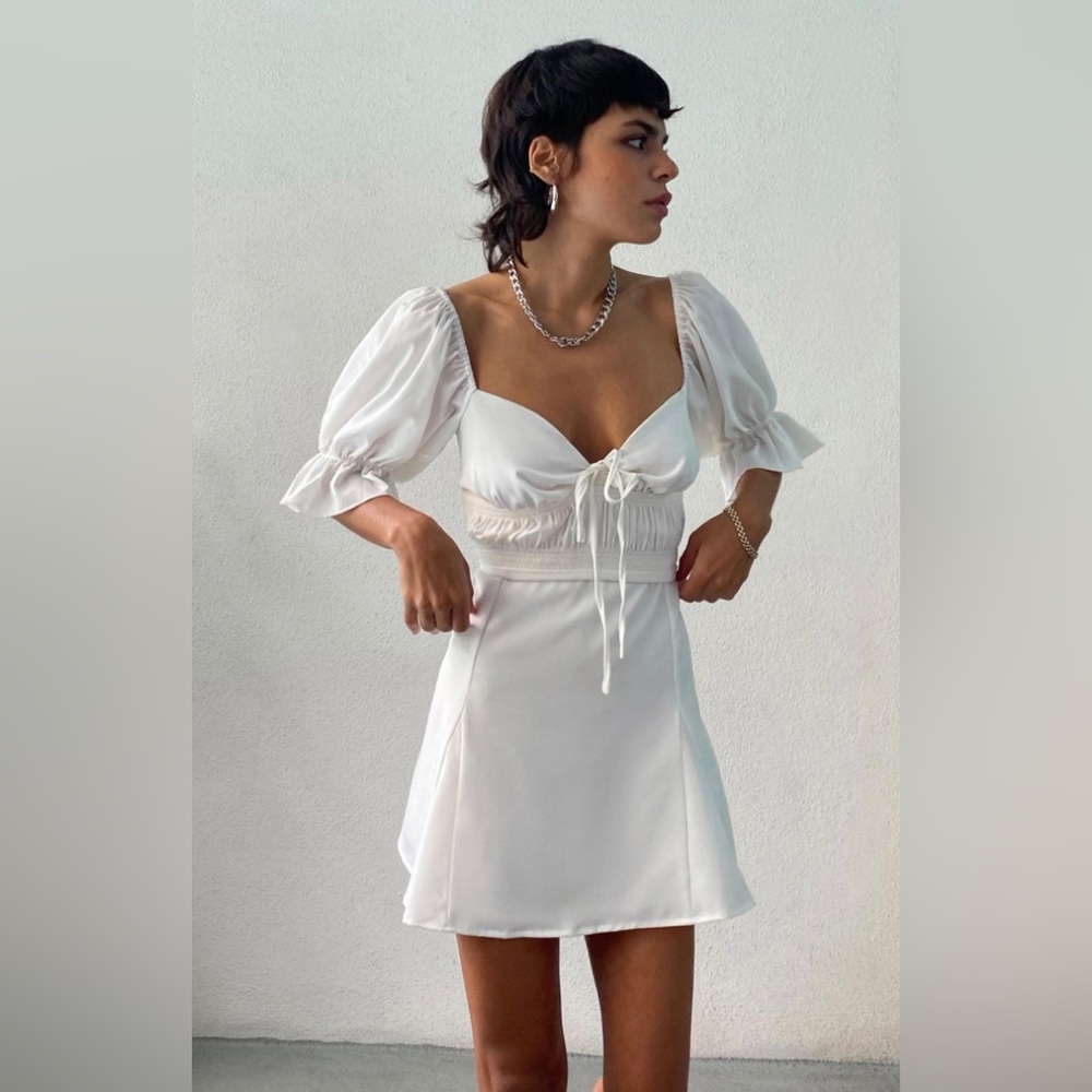 Eggie| UO Magnolia Puff Sleeve Mini Dress,Square Neck & Ruching Detail••Babydoll